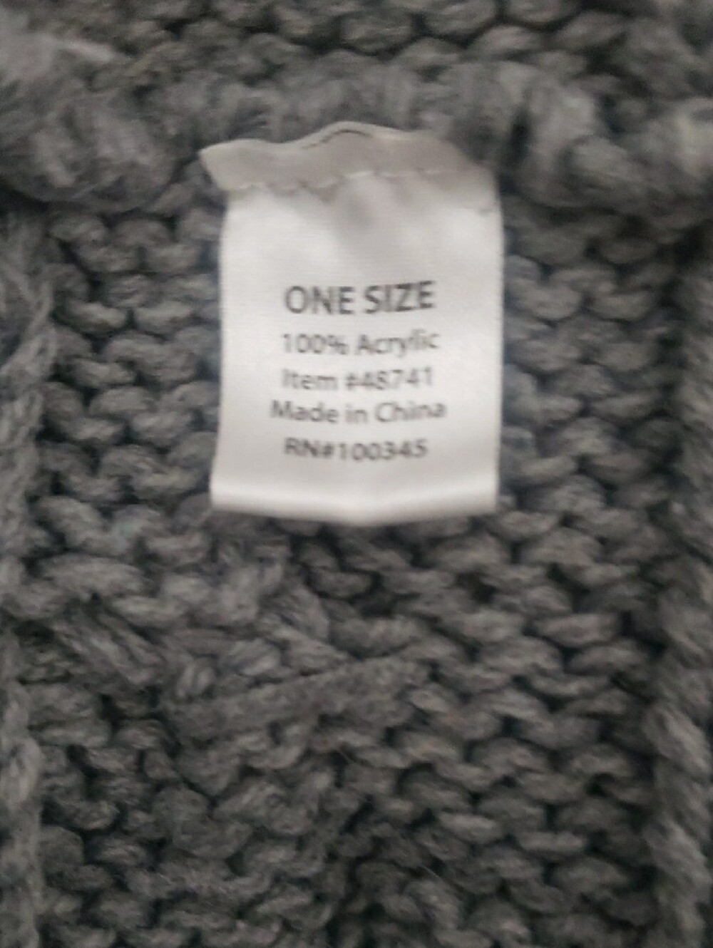 Cable Knit Infinity Scarf - Picture 3 of 5